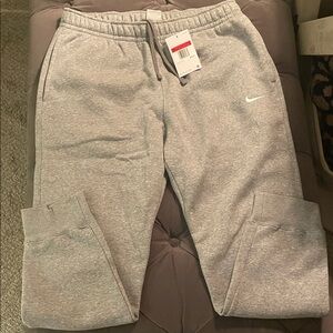 NWT Nike Men's Gray Sweatpants size L